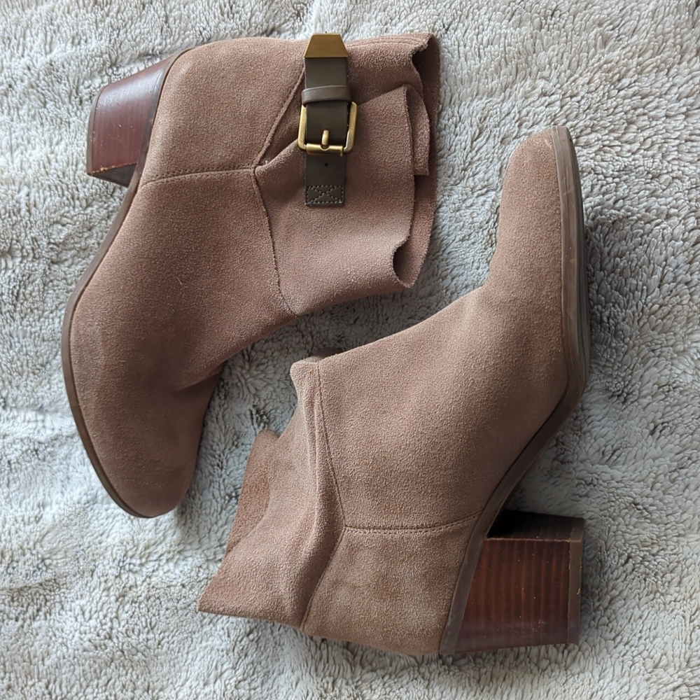Franco Sarto Brown Suede Buckle Detailing Heeled Ankle Booties Size 8.5 - Picture 6 of 9